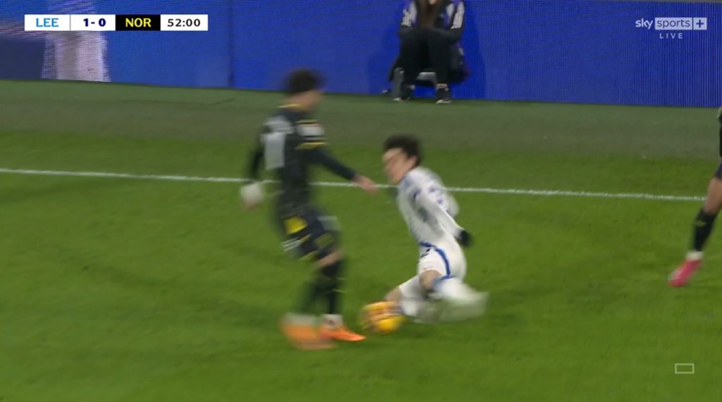 Ao Tanaka foul in Leeds v Norwich