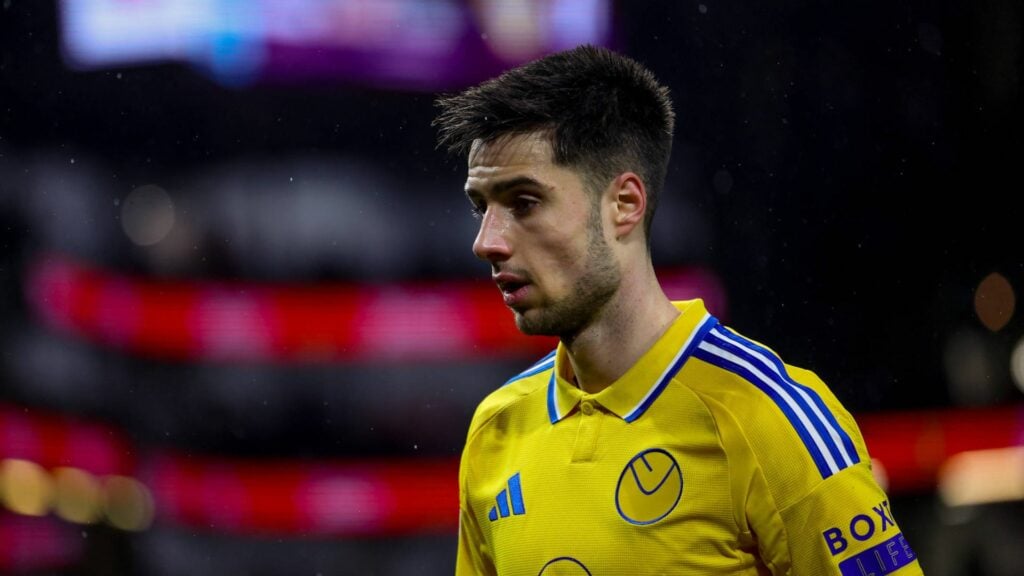 Ilia Gruev in the Leeds alternative shirt
