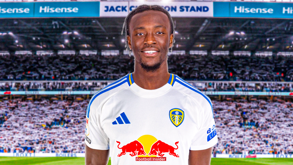 Tammy Abraham in a Leeds United shirt