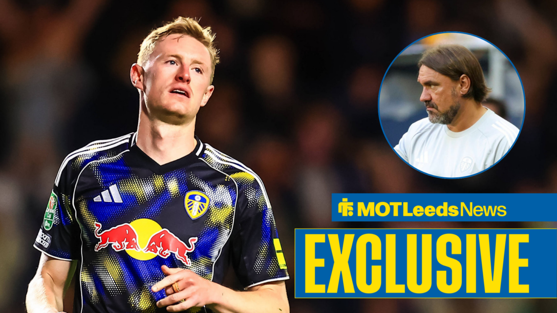 Sean Longstaff playing for Leeds with Daniel Farke in frame