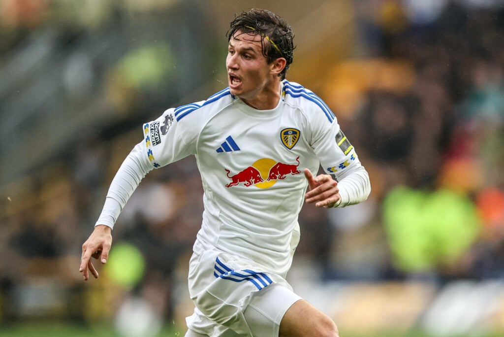 Brenden Aaronson in action for Leeds