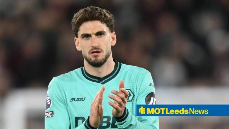 Santiago Bueno claps Wolves' fans