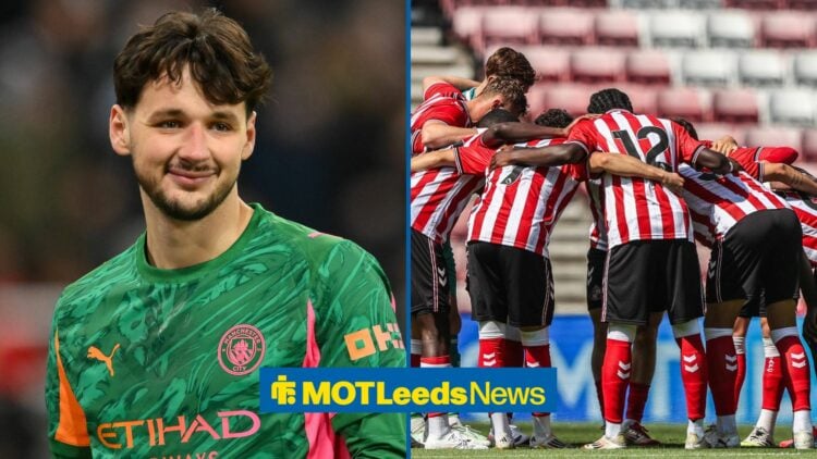 James Trafford with Sunderland players in huddle