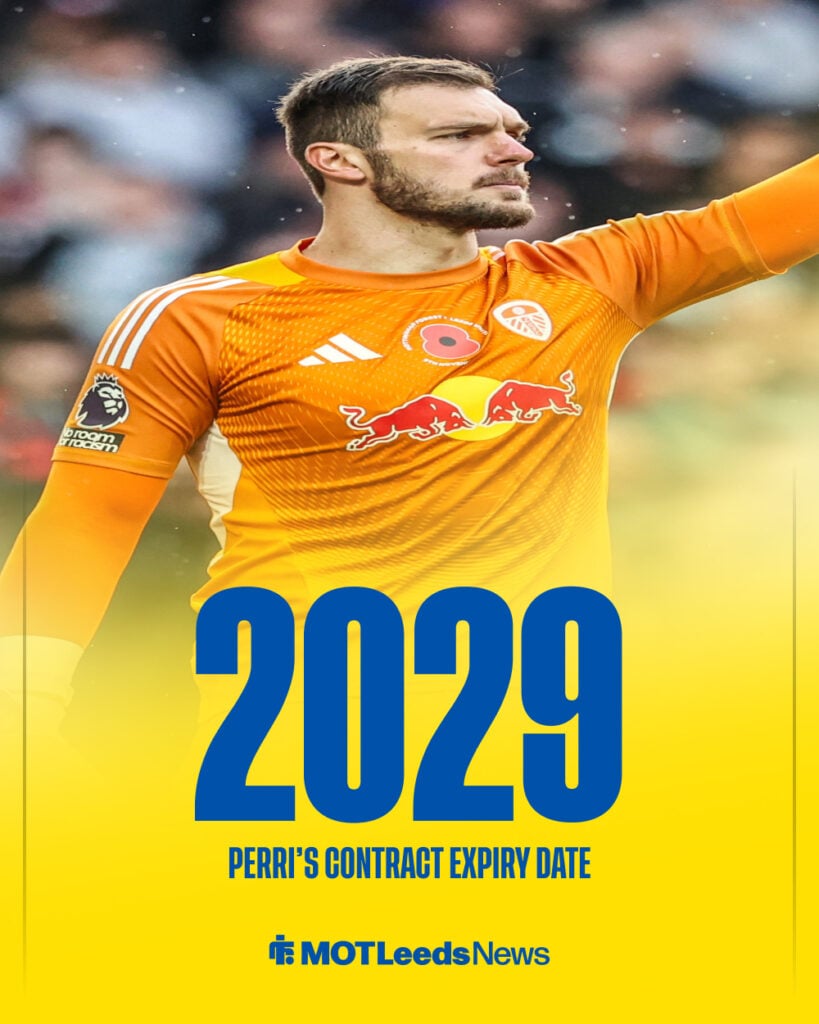 Lucas Perri gives his team instructions during the Premier League match Nottingham Forest vs Leeds United at City Ground.