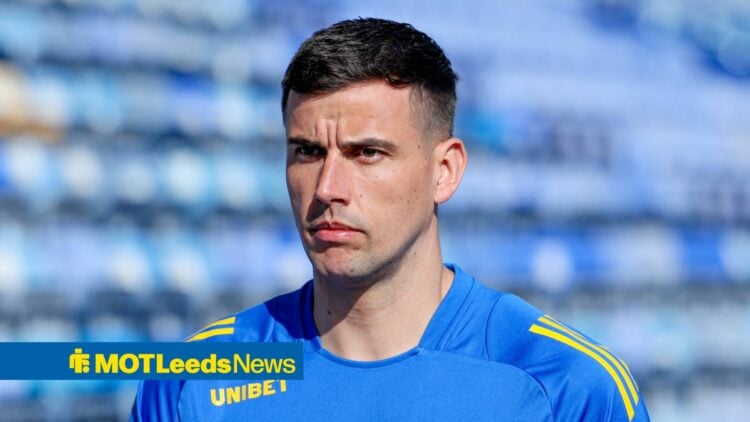 Karl Darlow looking ahead of Leeds United