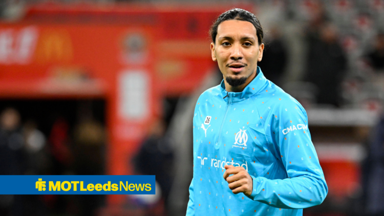 Bilal Nadir warms up for Marseille
